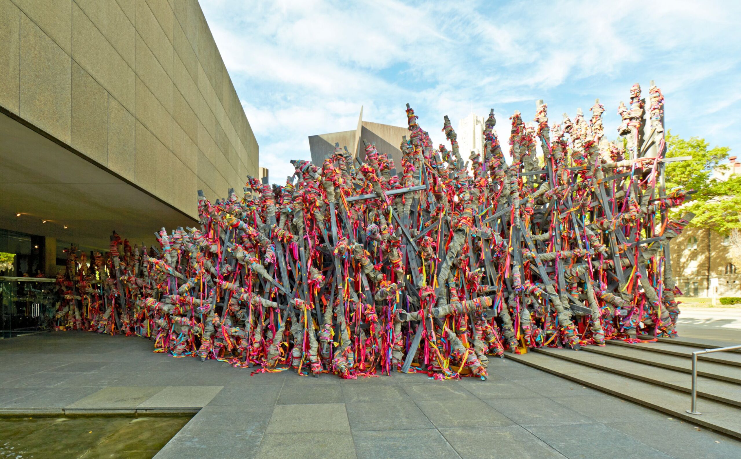 TIP, 2013; Installation view, Carnegie Museum of Art, '2013 Carnegie International', Pittsburgh/PA, 2013 - 2014; © Phyllida Barlow; Courtesy the artist and Carnegie Museum of Art; Photo: Greenhouse Media