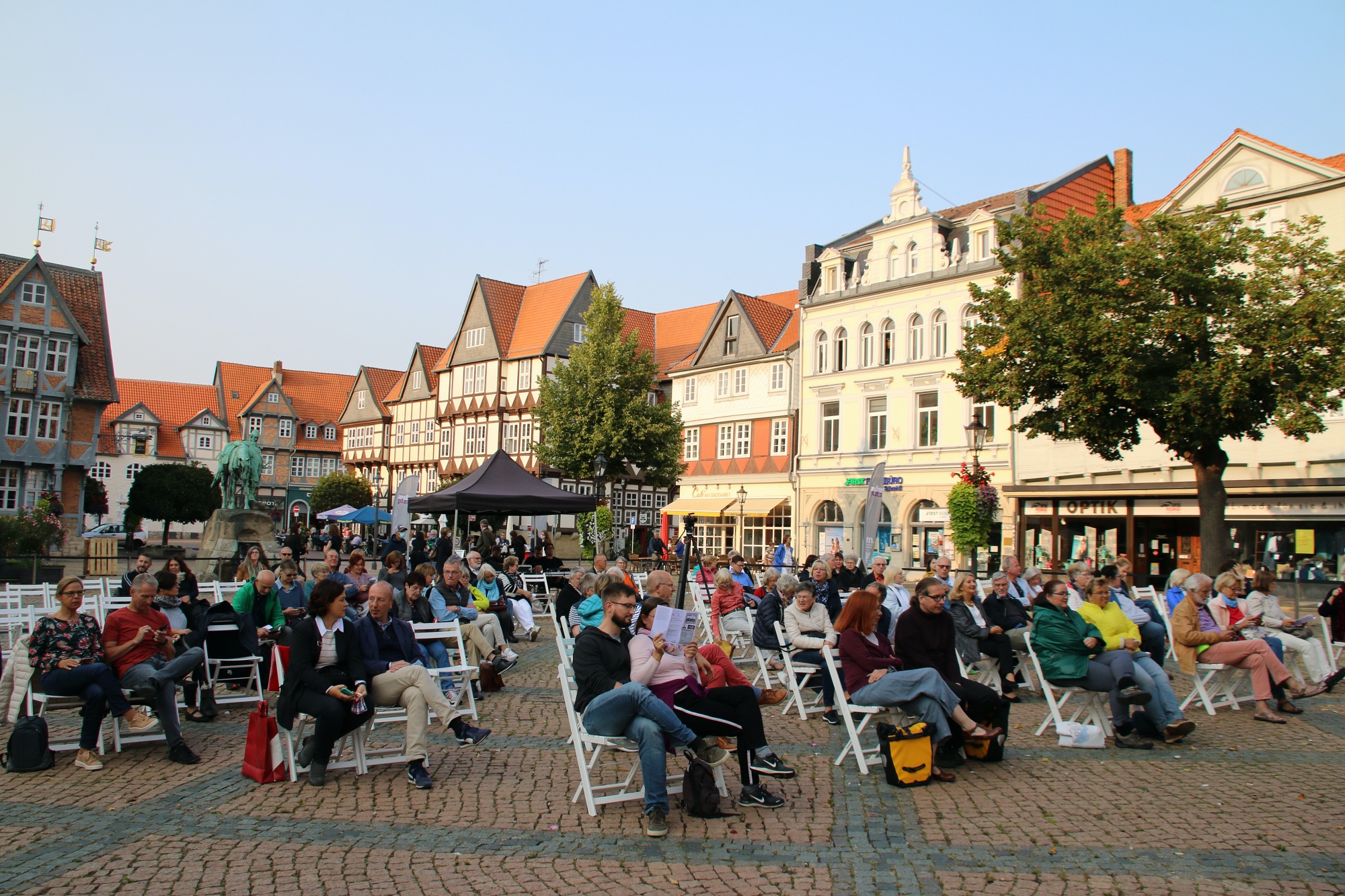 Festivals aufm Platz am 11.09.2020 in Wolfenbuettel, Stadtmarkt; Programm "Karte statt Navi", Foto: Joerg Zimmermann