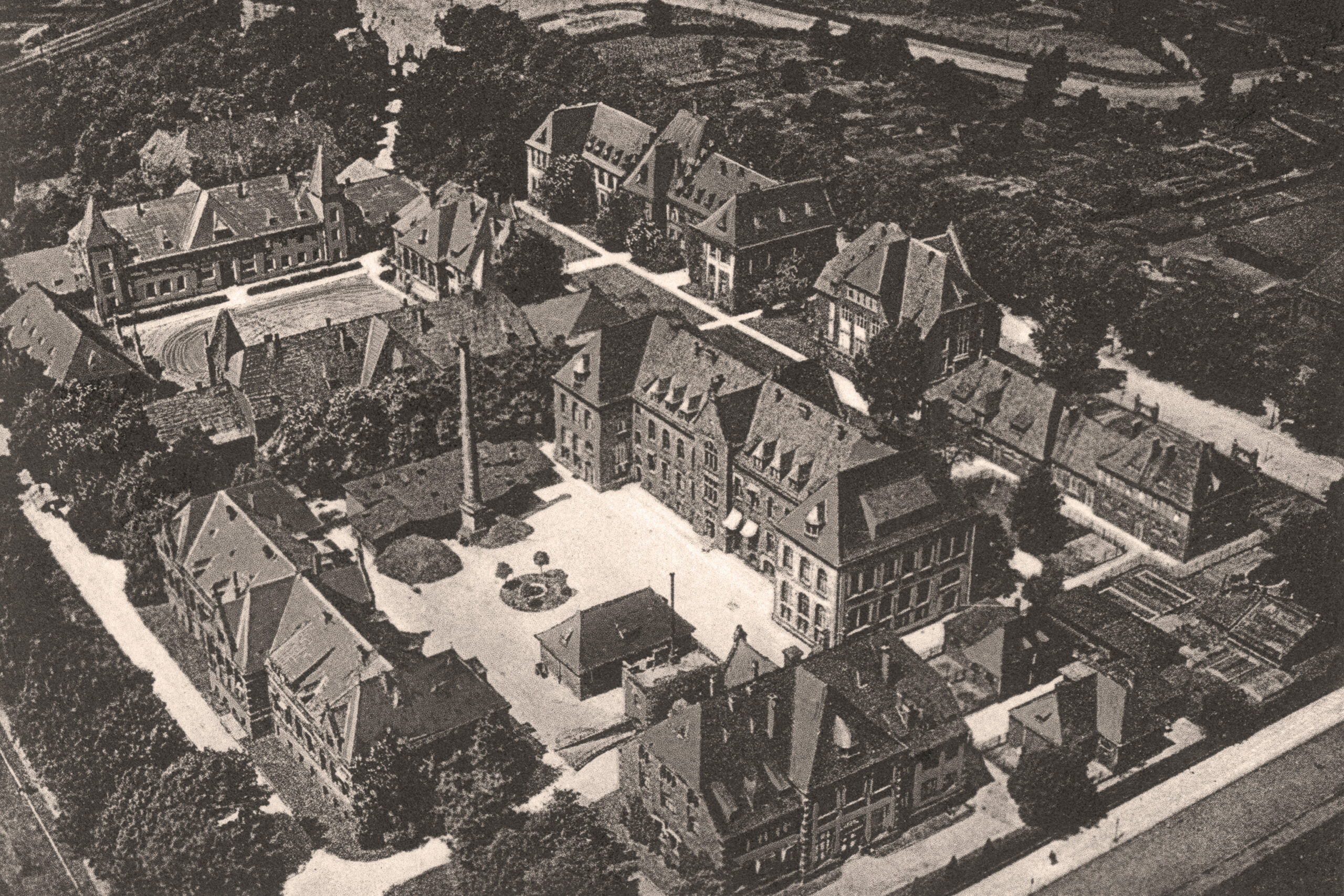 Foto: Tierärztliche Hochschule 1928, gemeinfrei