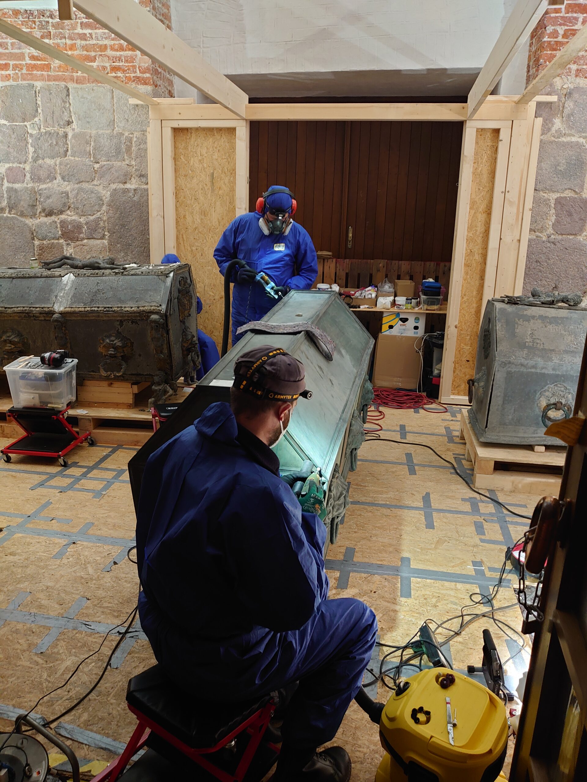 Restauratoren bei der Arbeit, Foto: Klaus Engler