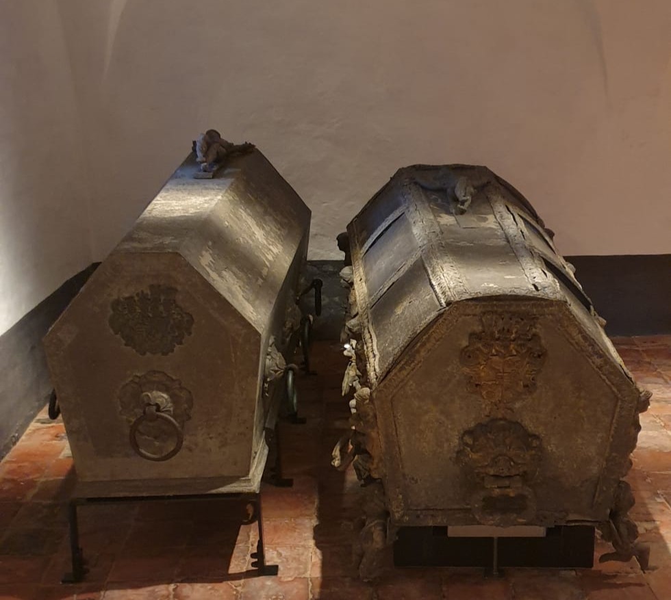 Restaurierte Särge, Foto: Klaus Engler